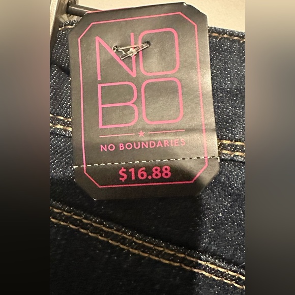 Women’s mid rise ripped skinny jeans - Picture 5 of 6